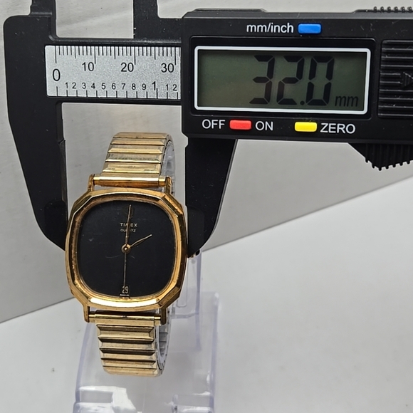 Vintage 1980s Timex Q 51611 Mens Watch Quartz Date New Battery Runs Rare Black - Picture 4 of 10